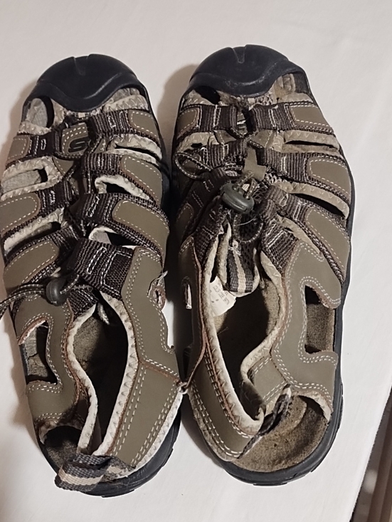 Skechers Other - Skechers Olive Brown Mens Closed-Toe Sport Sandals Size 9 Good Condition.